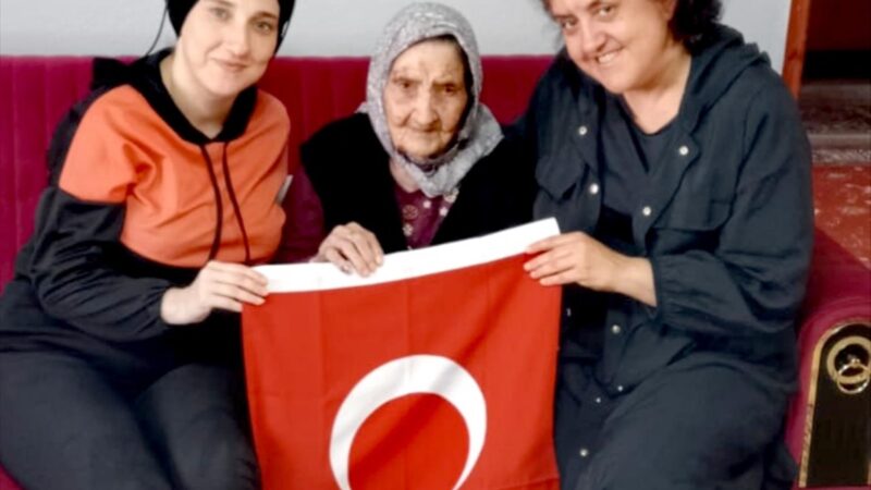 Büyükşehir Cumhuriyet’in ulu çınarlarını unutmadı