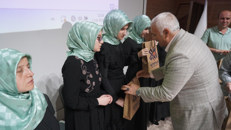 Altıeylül Belediye Başkan Yardımcısı Mehmet Derdiman: “Her zaman her konuda yanınızdayız”