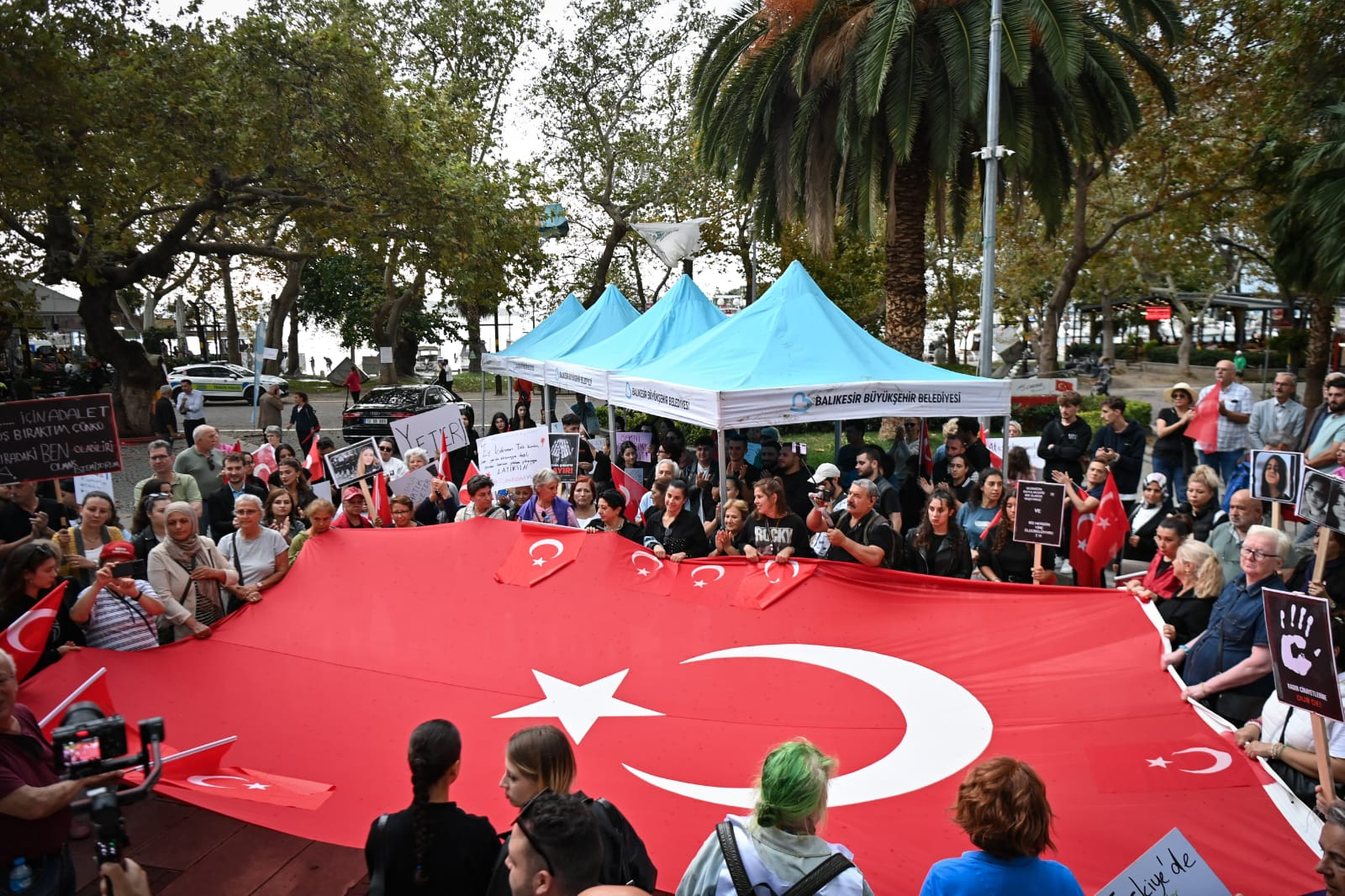 Balıkesirliler “Susma Artık Yeter” dedi