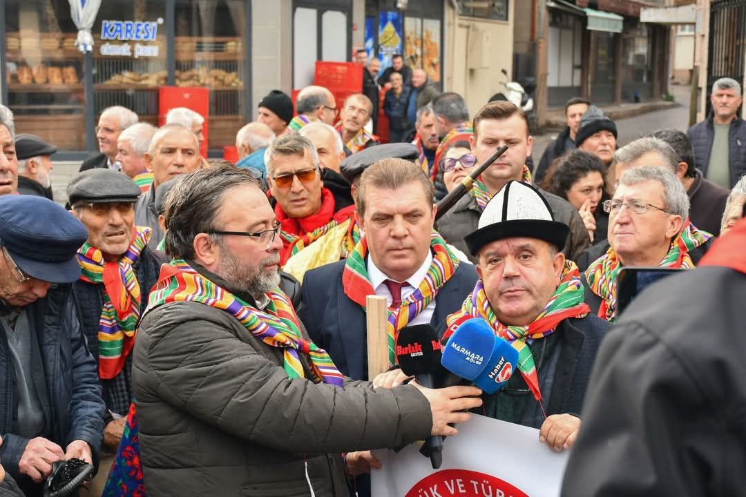 “Karesi Beyliği’ne Yapılan Tarihi Yanlışlara Ortak Tepki: 20’den Fazla Sivil Toplum Kuruluşu Birlikte Basın Açıklaması Yaptı”